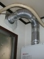 給湯器取替工事（排気筒取替・既存排気筒撤去・排気トップ取替）　京都府京都市下京区　GQ-1637WS-FFA-BL
