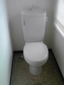 トイレ・便座・紙巻器取替工事　大阪府和泉市　C-180P-DT-4840-BN8