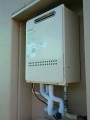 業務用給湯器取替工事・高所作業・2名作業・ガス配管取替え費　千葉県千葉市美浜区　00001
