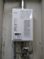ガス給湯器 洗面化粧台取替工事　滋賀県大津市　RUX-V1615SWFA-E-LPG